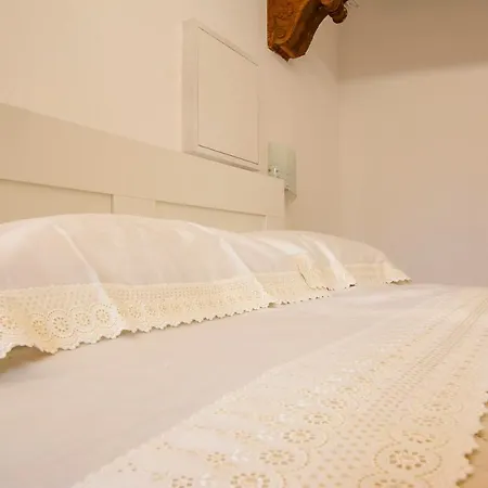 Casa Alice - Elegant In The Centre Of The Apartman Siena