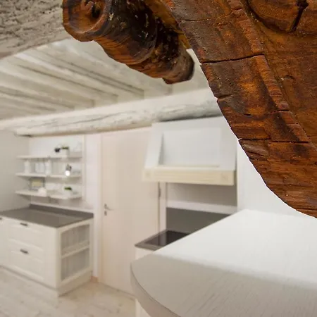 Apartman Casa Alice - Elegant In The Centre Of The