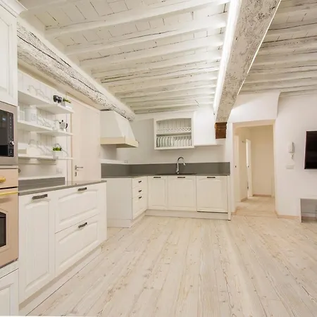Casa Alice - Elegant In The Centre Of The Apartman Siena